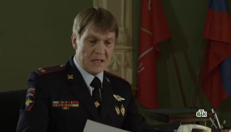 Момент из 14 серии 1 сезона