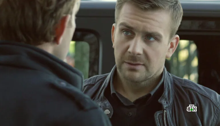 Момент из 19 серии 1 сезона