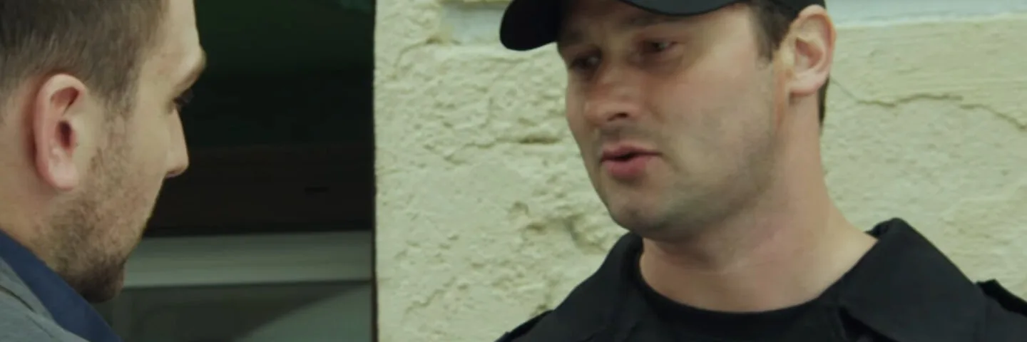 Кадр из 9 серии 1 сезона