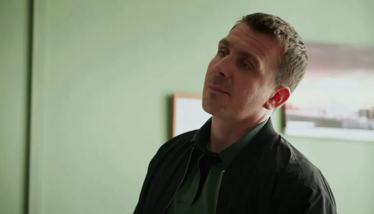 Момент из 13 серии 6 сезона