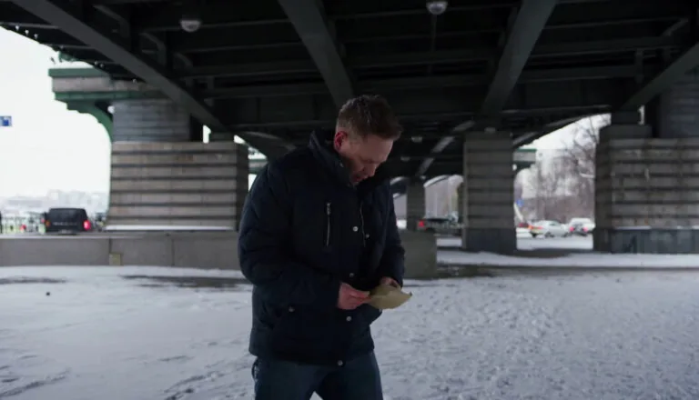 Момент из 25 серии 6 сезона